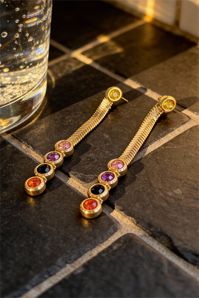 Altın Renk Taş Detaylı Çelik Küpe (Çift)