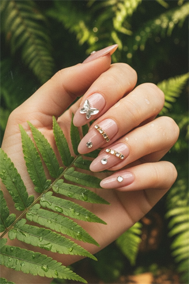 12li Nude Taş Detaylı Krem Renk Takma Tırnak Set (Yapıştırıcılı)