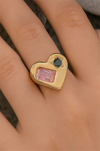 Altın Renk Kalp Figürlü Taş Detaylı Ayarlanabilir Yüzük