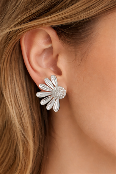 Gümüş Renk Çiçek Figürlü Küpe (Çift)