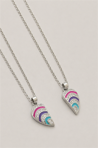 Gümüş Renk Kalp Figürlü Taş Detaylı Mıknatıslı Çelik Arkadaşlık Kolyesi