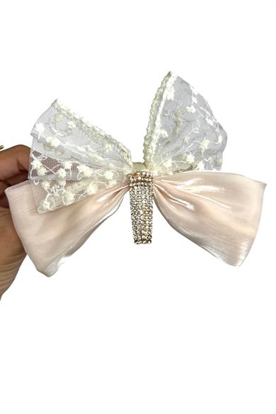 Krem Renk Kurdele Figürlü Taş Detaylı Otomat Toka