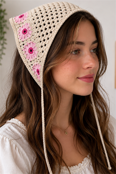 Pembe Renk Çiçek Desenli Örgü Saç Bandana