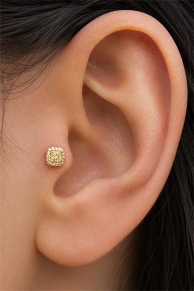 Altın   Renk  Taşlı Cerrahi Çelik Tragus/Kıkırdak Küpe/Piercing (Tek)