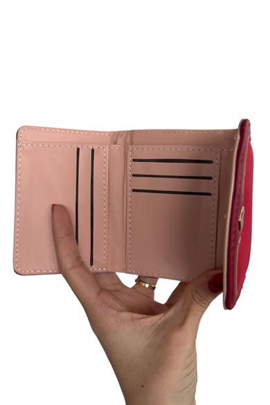 Kırmızı Renk Kalp Detaylı Deri Kadın Cüzdan