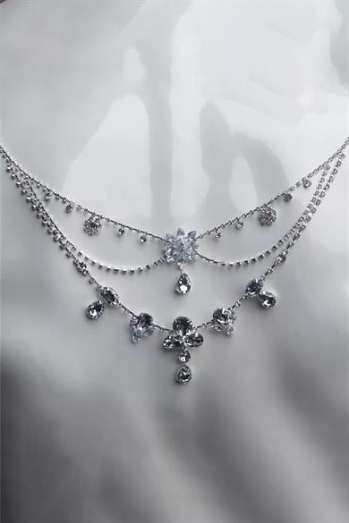 Gümüş Renk Taş Detaylı Tasarım Vücut Aksesuar