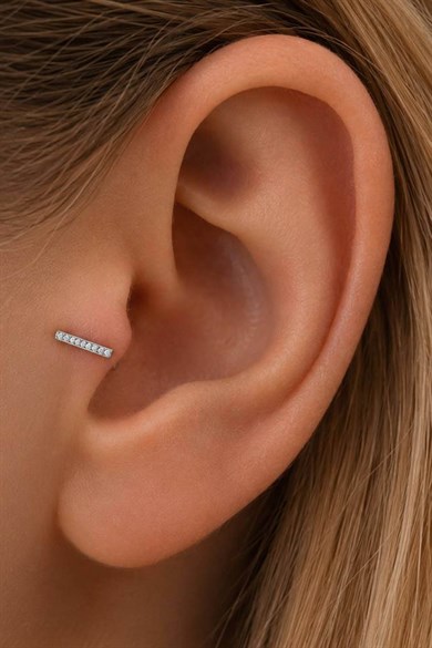 Gümüş  Renk  Taşlı Cerrahi Çelik Tragus/Kıkırdak Küpe/Piercing (Tek)
