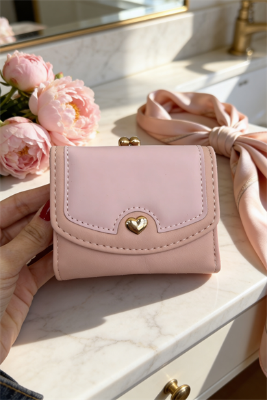 Pudra Pembe Renk Kalp Detaylı Deri Kadın Cüzdan