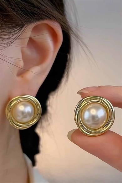 Altın Renk İnci Detaylı Küpe (Çift)