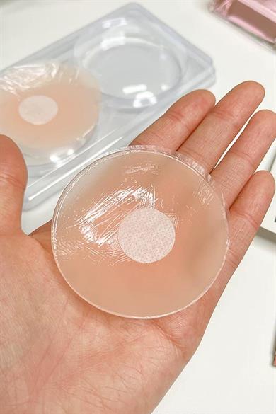 Göğüs Ucu Gizleyen Şeffaf Yapışkanlı Silikon Ped