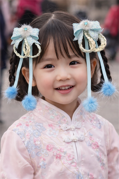 Mavi Renk Kurdele Figürlü 2li Yan Toka