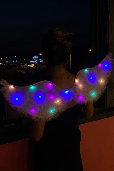 Beyaz Renk Led Yanıp Sönen Işıklı Melek Kanat