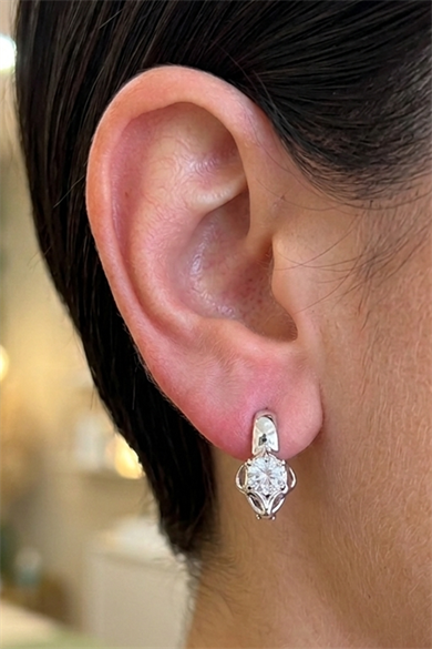 Gümüş Renk Taş Detaylı Xuping Küpe (Çift)