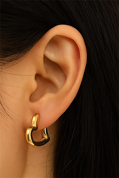 Altın Renk Kalp Figürlü Çelik Küpe (Çift)