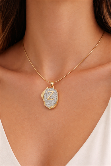 Altın Renk Z Harf Taş Detaylı Çelik Kolye