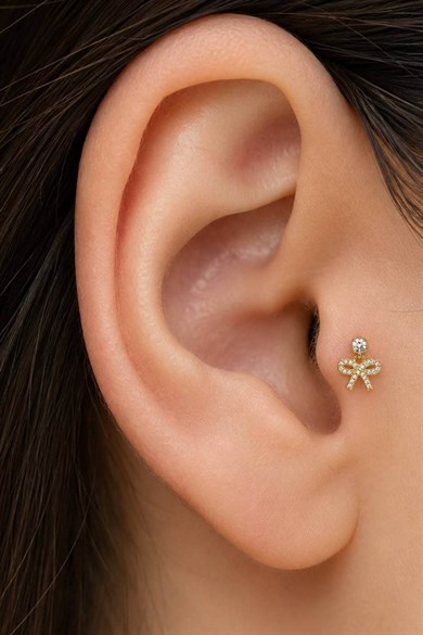 Altın   Renk Kurdele Figürlü  Taşlı Cerrahi Çelik Tragus/Kıkırdak Küpe/Piercing (Tek)