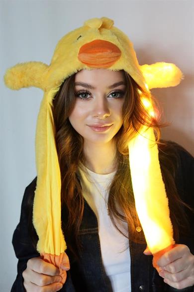 Sarı Renk Ördek Figürlü Işıklı Kulakları Oynayan Peluş Şapka