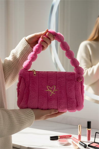 Pembe Renk Peluş Makyaj Çantası