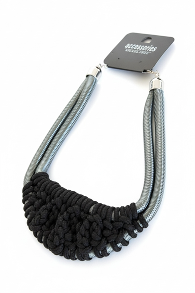 Siyah Ve Gri Renk Tasarım Kolye