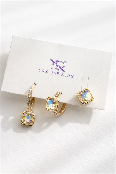 Altın Renk Taş Detaylı 3lü YSX Küpe Set