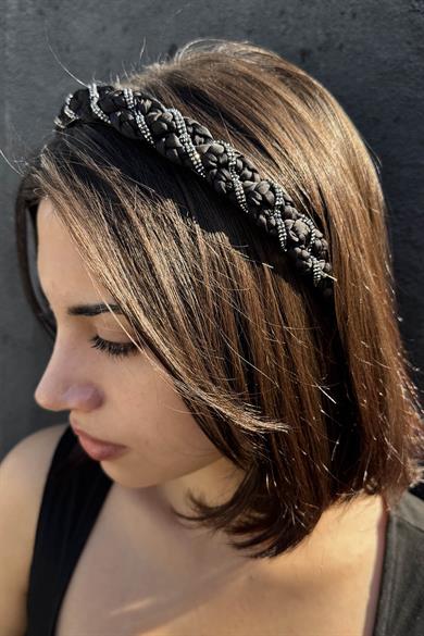 Siyah Renk Taş Detaylı Taç