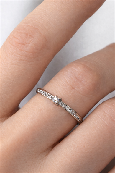 Gümüş Renk Taş Detaylı Ayarlanabilir Yüzük