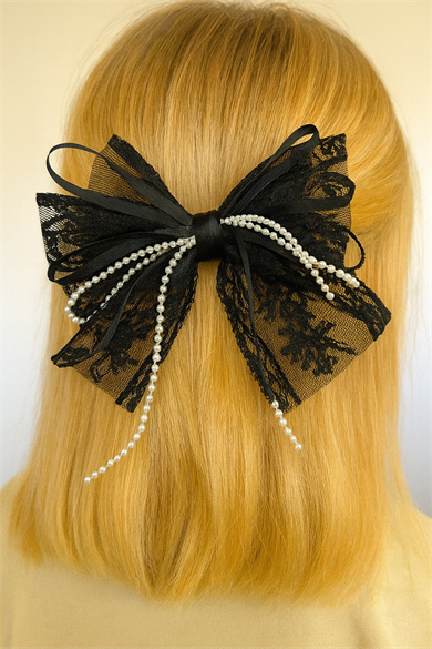 Siyah Renk Kurdele Figürlü İnci Detaylı Otomat Toka