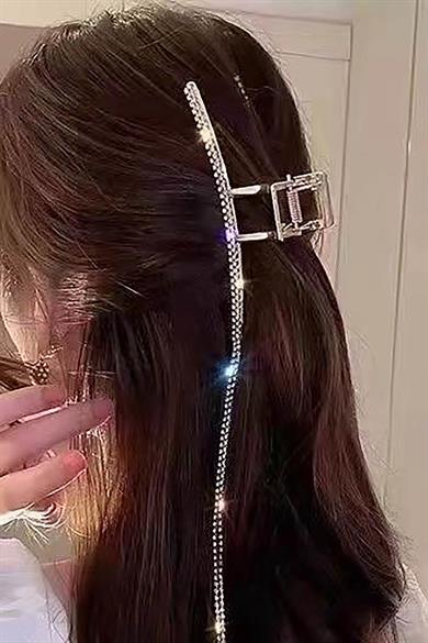 Gümüş Renk Taş Detaylı Sallantılı Metal Mandal Toka