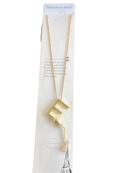 Altın Renk E Harfli Taş Detaylı Çelik Kolye