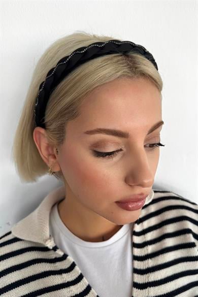 Siyah Renk Taş Detaylı Taç