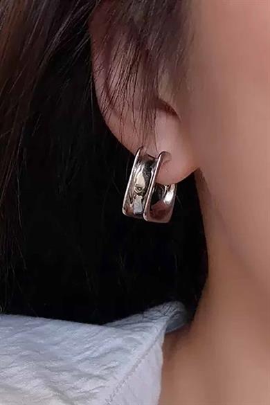 Gümüş Renk Kare Küpe (Çift)