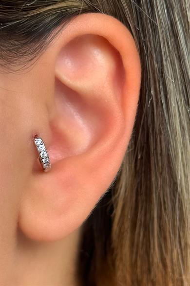 Gümüş Renk Taş Detaylı Çelik Halka Tragus/Kıkırdak Küpe/Piercing (Tek)