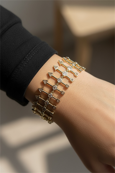 Altın Renk Taş Detaylı 14K Altın Kaplama VİP Bileklik