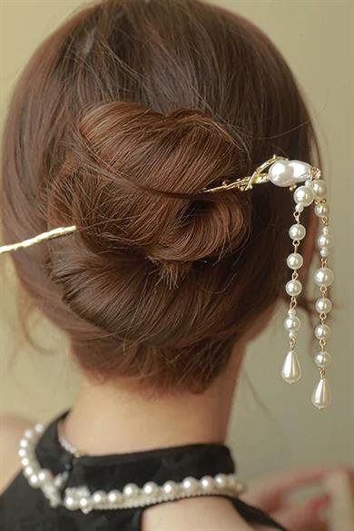 Altın Renk İnci Detaylı Sallantılı Topuz Toka