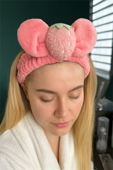 Fuşya Renk Çilek Figürlü Peluş Saç Bandı