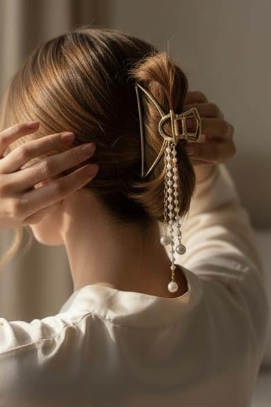 Altın Renk İnci Detaylı Metal Mandal Toka