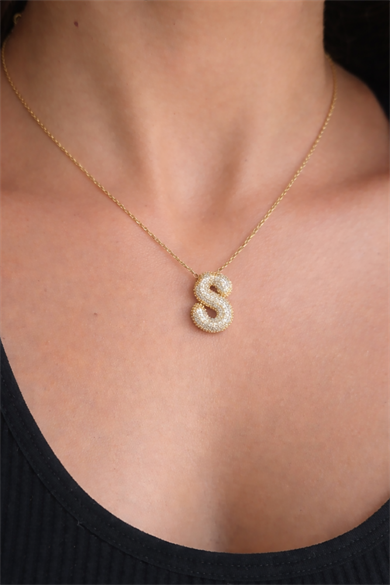 Altın Renk S Harf Taş Detaylı Çelik Kolye