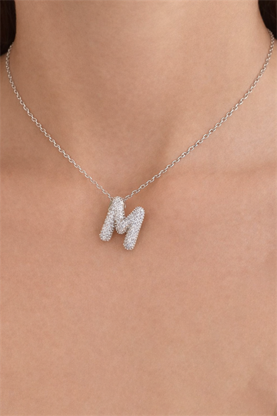 Gümüş Renk M Harf Taş Detaylı Çelik Kolye