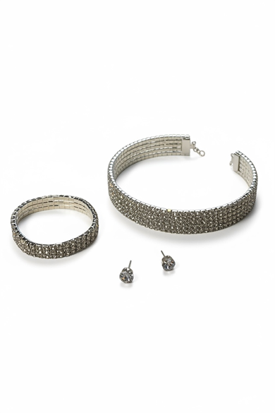 Gümüş Renk Taş Detaylı Kolye Küpe ve Bileklik Set