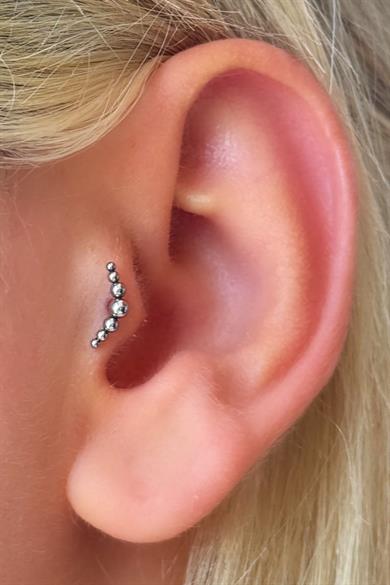 Gümüş Renk Top Detaylı Çelik Tragus/Kıkırdak Küpe/Piercing (Tek)