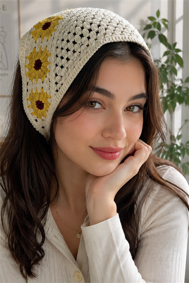 Sarı Renk Çiçek Desenli Örgü Saç Bandana