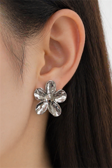 Gümüş Renk Çiçek Figürlü Küpe (Çift)