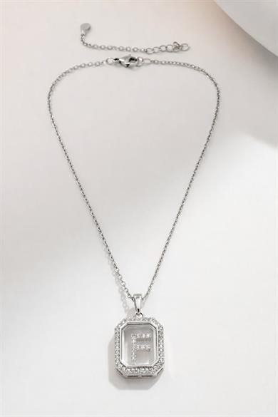 Gümüş Renk F Harf Taş Detaylı Çelik Kolye