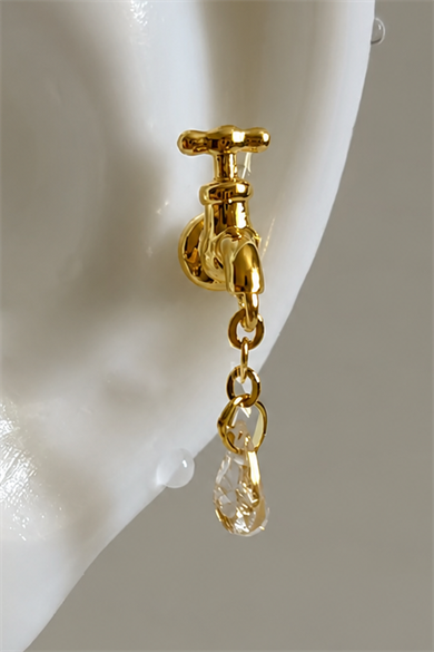 Altın Renk Musluk Figürlü Taşlı Cerrahi Çelik Tragus/Kıkırdak Küpe/Piercing (Tek)