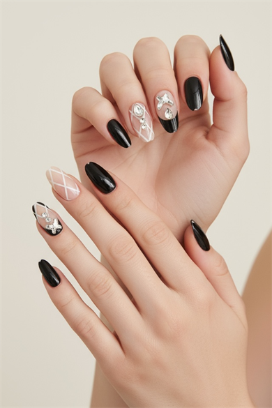 12li Siyah Ve Bej Renk Taş Detaylı Takma Tırnak Set (Yapıştırıcılı)