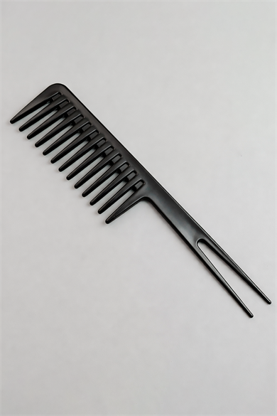 Siyah Renk Saç Şekillendiren Tarak