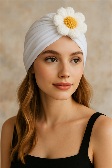 Beyaz Renk Çiçek Figürlü Saç Bandı/Saç Bonesi