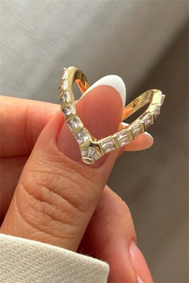 Altın Renk Baget Taşlı V Model Ayarlanabilir Yüzük