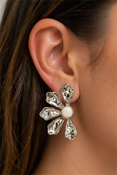 Gümüş Renk Çiçek Figürlü Küpe (Çift)