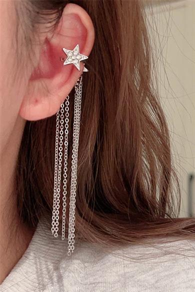 Gümüş Renk Yıldız Figürlü Sallantılı Kulak Aksesuarı (Tek)